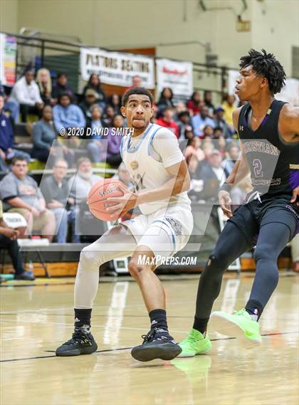 Thumbnail 1 in Christian Brothers vs Grandview (810 Varsity Showcase) photogallery.