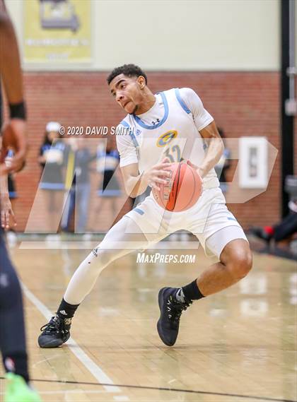 Thumbnail 2 in Christian Brothers vs Grandview (810 Varsity Showcase) photogallery.