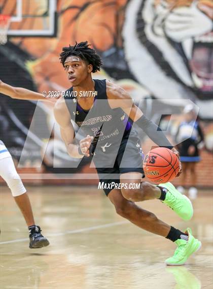 Thumbnail 3 in Christian Brothers vs Grandview (810 Varsity Showcase) photogallery.