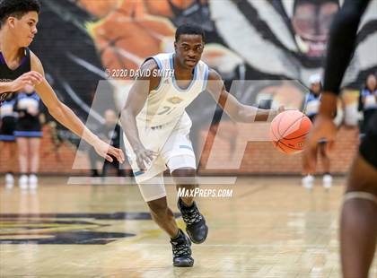 Thumbnail 2 in Christian Brothers vs Grandview (810 Varsity Showcase) photogallery.