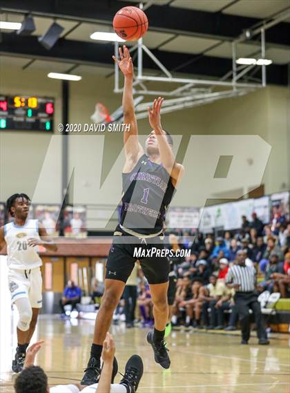 Thumbnail 3 in Christian Brothers vs Grandview (810 Varsity Showcase) photogallery.