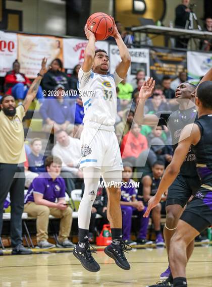 Thumbnail 1 in Christian Brothers vs Grandview (810 Varsity Showcase) photogallery.