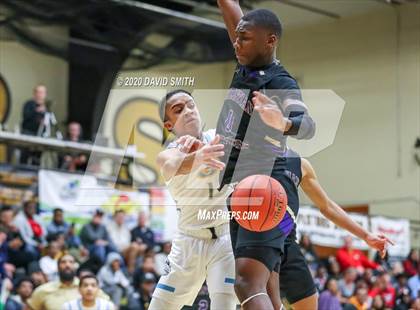 Thumbnail 2 in Christian Brothers vs Grandview (810 Varsity Showcase) photogallery.