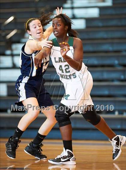 Thumbnail 1 in McIntosh vs St. Piux X (Longhorn Shootout) photogallery.
