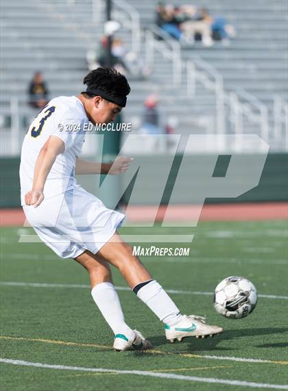 Thumbnail 3 in Millikan vs Mira Costa (South Holiday JV Tournament) photogallery.