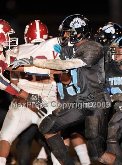 Thumbnail 3 in Bulkeley @ Sports & Medical Sciences Academy photogallery.