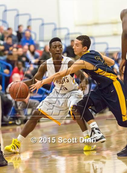 Thumbnail 2 in Milpitas vs. Salinas (CIF CCS D1 Semifinal) photogallery.
