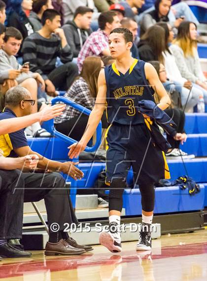 Thumbnail 2 in Milpitas vs. Salinas (CIF CCS D1 Semifinal) photogallery.