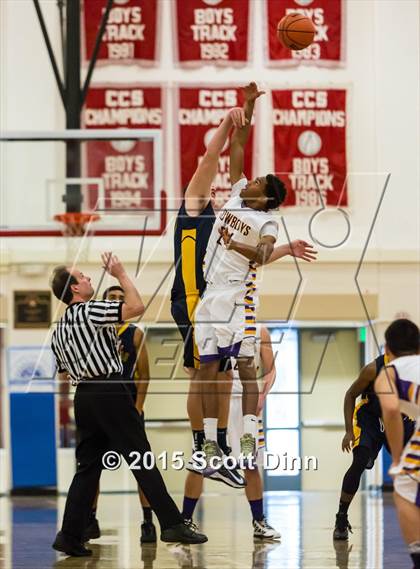 Thumbnail 3 in Milpitas vs. Salinas (CIF CCS D1 Semifinal) photogallery.