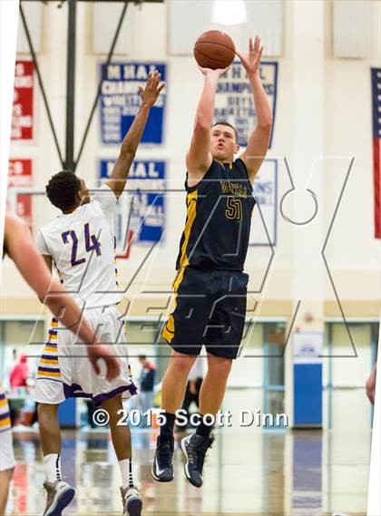 Thumbnail 3 in Milpitas vs. Salinas (CIF CCS D1 Semifinal) photogallery.