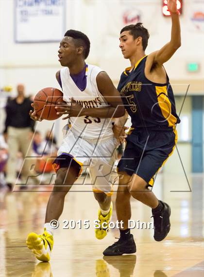 Thumbnail 2 in Milpitas vs. Salinas (CIF CCS D1 Semifinal) photogallery.