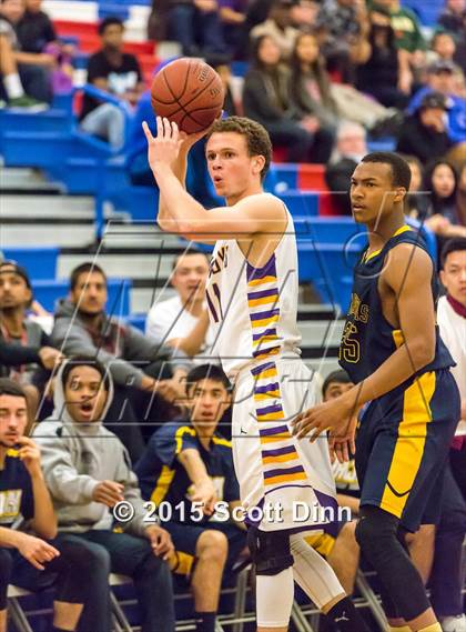 Thumbnail 3 in Milpitas vs. Salinas (CIF CCS D1 Semifinal) photogallery.