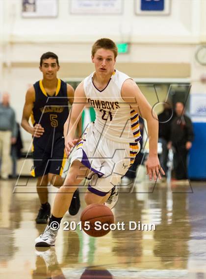 Thumbnail 1 in Milpitas vs. Salinas (CIF CCS D1 Semifinal) photogallery.