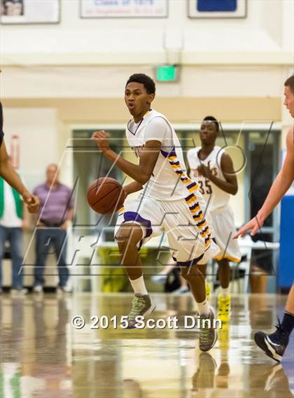 Thumbnail 2 in Milpitas vs. Salinas (CIF CCS D1 Semifinal) photogallery.