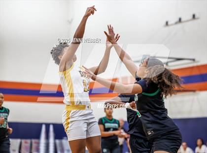 Thumbnail 1 in Lincoln vs. Democracy Prep Agassi Campus (Las Vegas Thanksgiving Showcase) photogallery.