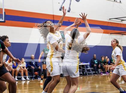 Thumbnail 1 in Lincoln vs. Democracy Prep Agassi Campus (Las Vegas Thanksgiving Showcase) photogallery.