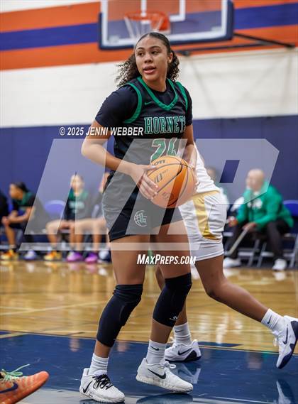 Thumbnail 2 in Lincoln vs. Democracy Prep Agassi Campus (Las Vegas Thanksgiving Showcase) photogallery.