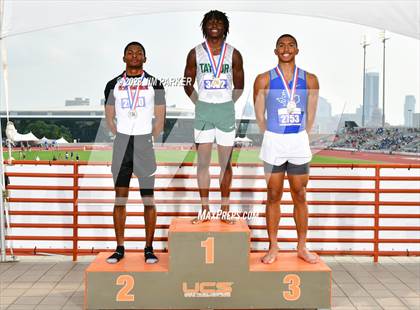 Thumbnail 3 in UIL 4A State Championship (Awards) photogallery.