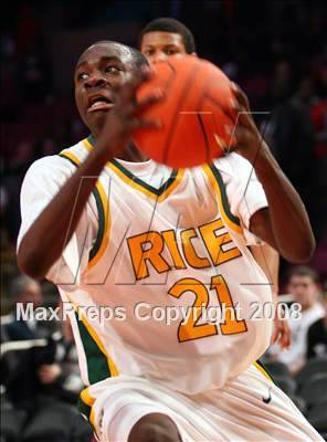 Thumbnail 3 in Rice vs. St. Benedict's Prep (Nike Super 6 @ the Garden) photogallery.