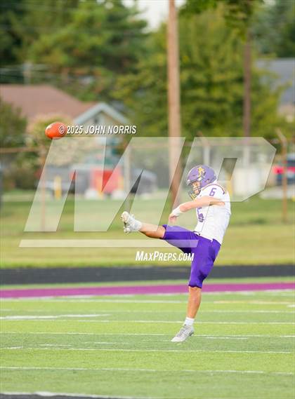 Thumbnail 2 in Angola @ Leo photogallery.