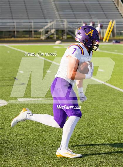 Thumbnail 3 in Angola @ Leo photogallery.