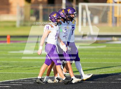 Thumbnail 1 in Angola @ Leo photogallery.