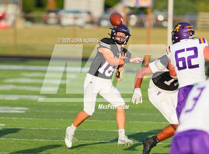 Thumbnail 3 in Angola @ Leo photogallery.