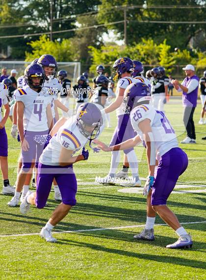 Thumbnail 1 in Angola @ Leo photogallery.