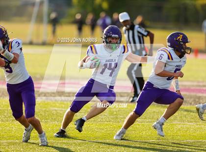 Thumbnail 1 in Angola @ Leo photogallery.