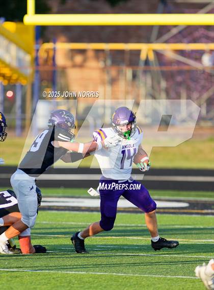 Thumbnail 3 in Angola @ Leo photogallery.