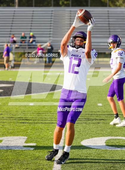 Thumbnail 3 in Angola @ Leo photogallery.