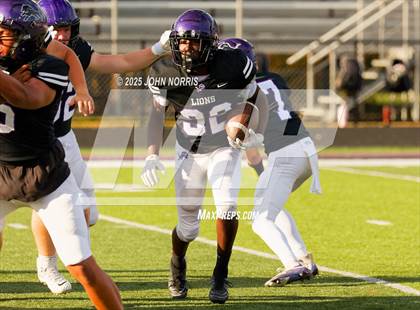 Thumbnail 3 in Angola @ Leo photogallery.