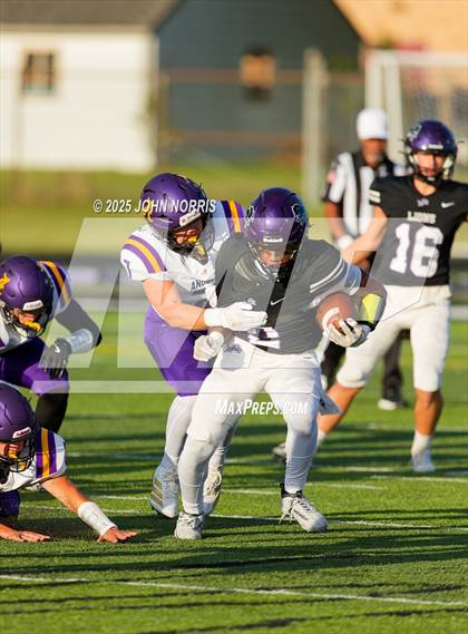 Thumbnail 3 in Angola @ Leo photogallery.