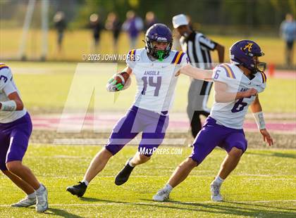 Thumbnail 3 in Angola @ Leo photogallery.