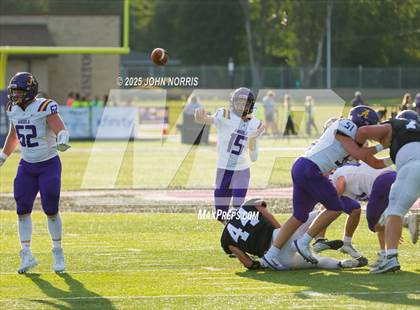 Thumbnail 2 in Angola @ Leo photogallery.