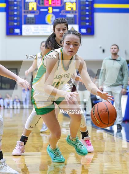 Thumbnail 3 in Martins Mill vs Idalou (Lipan HD Howard Classic) photogallery.