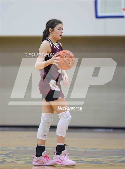 Thumbnail 1 in Martins Mill vs Idalou (Lipan HD Howard Classic) photogallery.