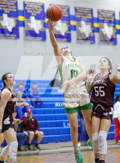 Thumbnail 3 in Martins Mill vs Idalou (Lipan HD Howard Classic) photogallery.