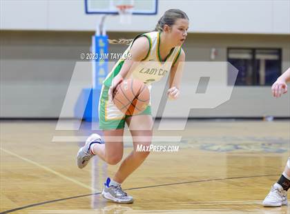 Thumbnail 3 in Martins Mill vs Idalou (Lipan HD Howard Classic) photogallery.