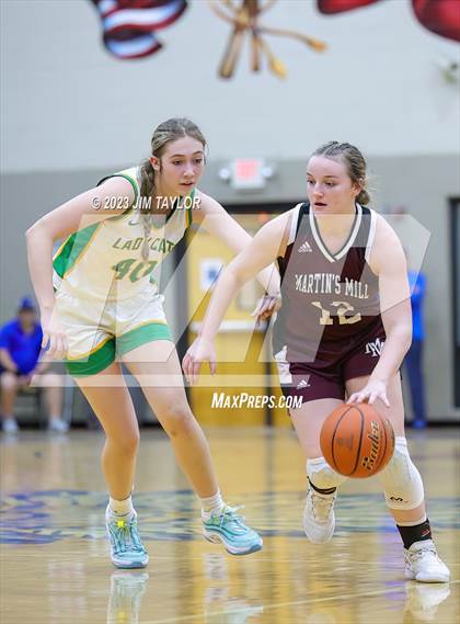 Thumbnail 3 in Martins Mill vs Idalou (Lipan HD Howard Classic) photogallery.