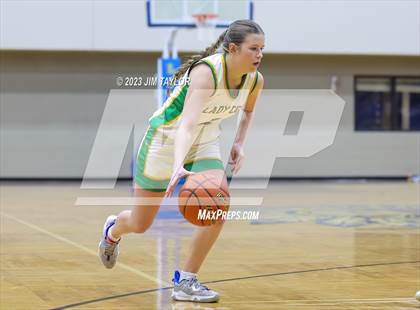 Thumbnail 2 in Martins Mill vs Idalou (Lipan HD Howard Classic) photogallery.