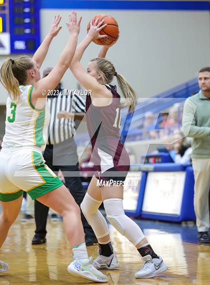 Thumbnail 3 in Martins Mill vs Idalou (Lipan HD Howard Classic) photogallery.