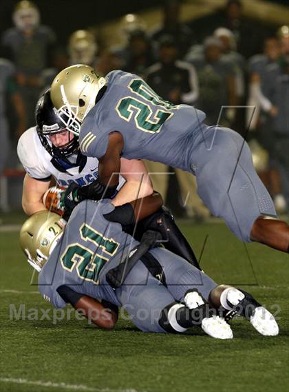 Thumbnail 1 in Clovis North @ Long Beach Poly (CIF SoCal Regional D1 Final) photogallery.