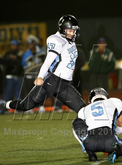 Thumbnail 2 in Clovis North @ Long Beach Poly (CIF SoCal Regional D1 Final) photogallery.