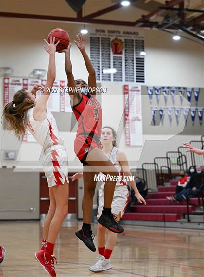 Thumbnail 2 in Lodi vs. Lincoln photogallery.
