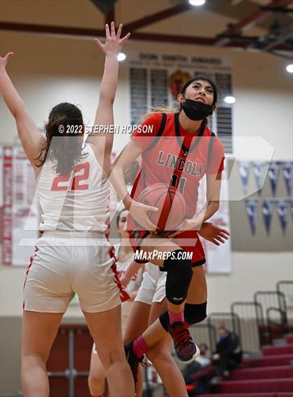 Thumbnail 2 in Lodi vs. Lincoln photogallery.