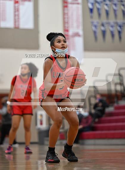 Thumbnail 3 in Lodi vs. Lincoln photogallery.