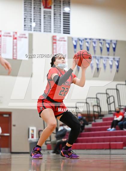Thumbnail 3 in Lodi vs. Lincoln photogallery.