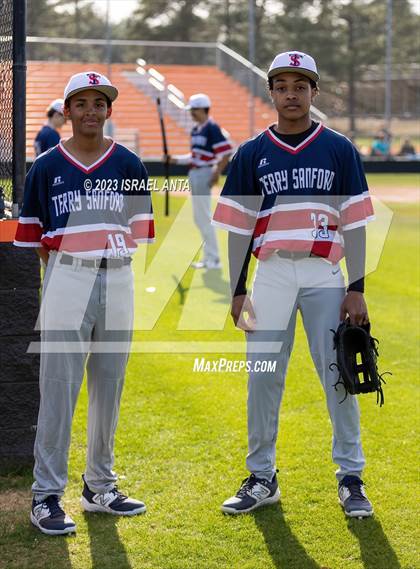 Thumbnail 3 in Terry Sanford @ South View photogallery.
