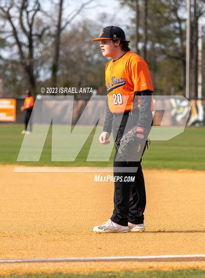 Thumbnail 3 in Terry Sanford @ South View photogallery.
